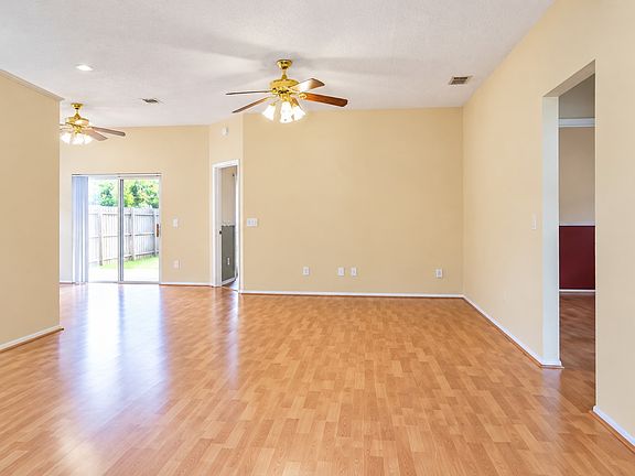 5th image of 2214 Newt St