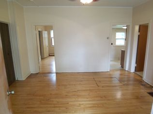 904 Therbrook St APT 1, Chippewa Falls, WI 54729