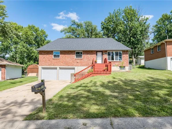 4017 N Jackson Ter, Kansas City, MO 64117