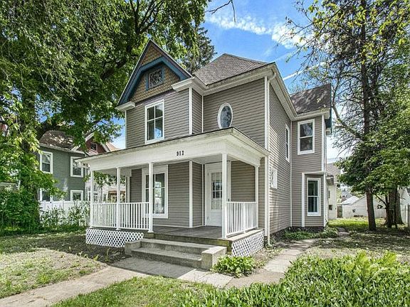 3rd image of 913 Lincolnway St E