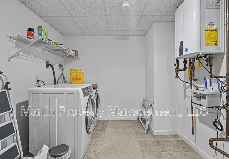 4 Fairview St #10-1 — Photo 8