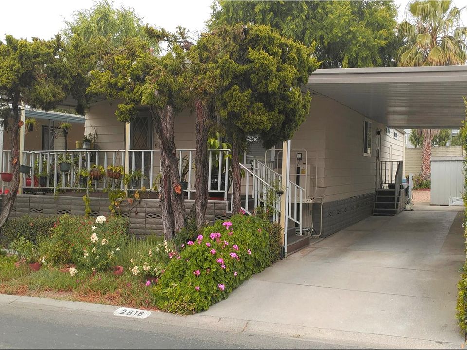 1st image of 2816 Moss Hollow Dr