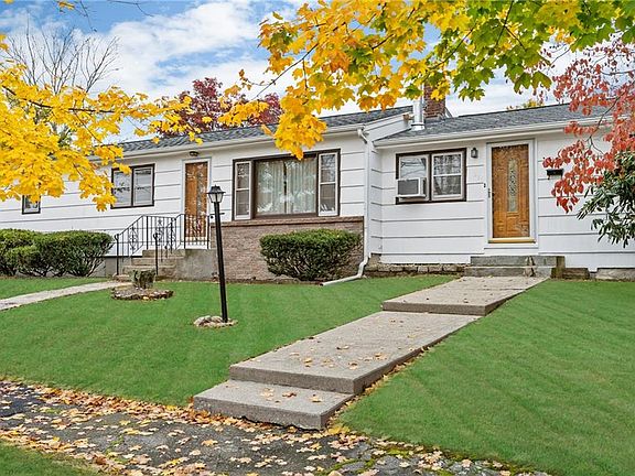 3rd image of 226 Stony Acre Dr