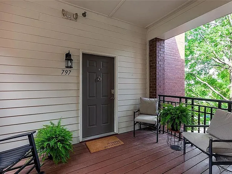 797 Garden District Dr — Photo 23