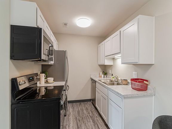 5th image of 612 S 16th St #31