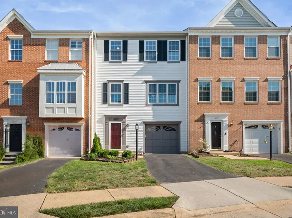 6815 General Lafayette Way, Gainesville, VA 20155
