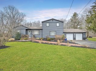 23 Big Piece Rd, Fairfield, NJ 07004