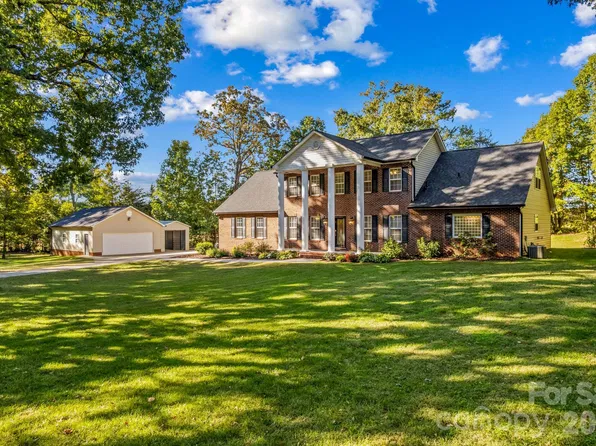 151 Adrian Rd, Salisbury, NC 28146