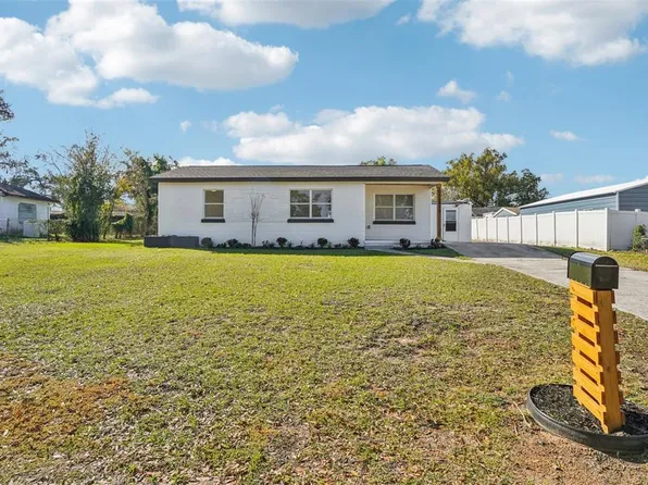 13929 2nd St, Dade City, FL 33525