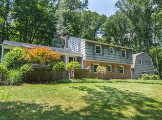 5 Estler Ln, Boonton, NJ 07005