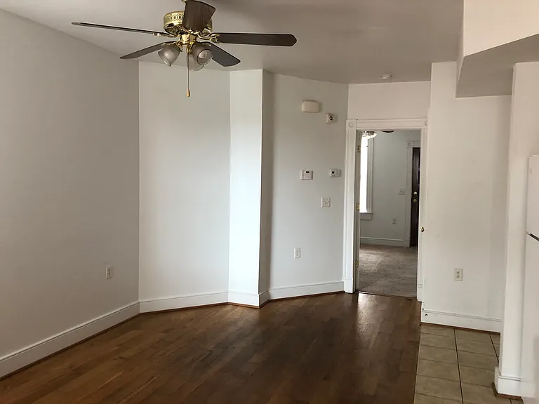 823 Bowe St #B — Photo 2