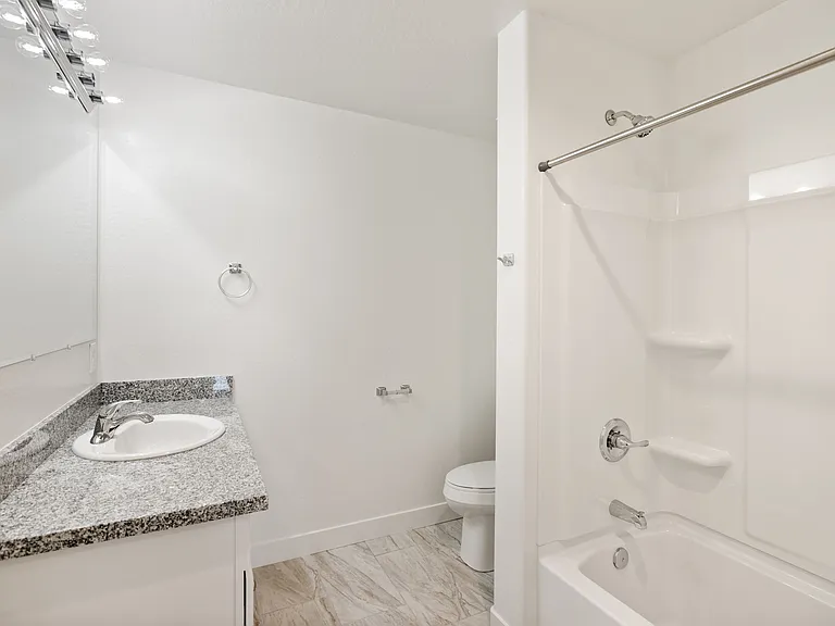 6201 N Reata Dr #2 — Photo 15
