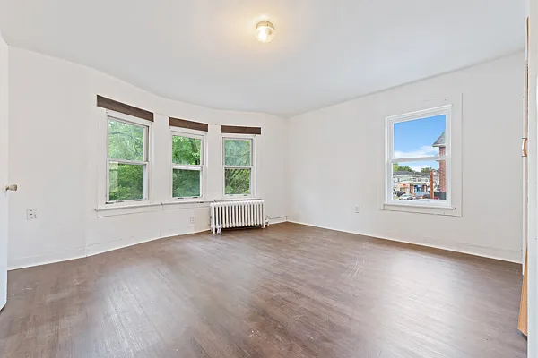 1918 Greenwood Ave #2 — Photo 6