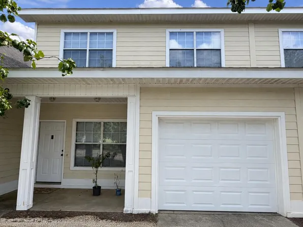 28 Courtyard Way, Enterprise, AL 36330