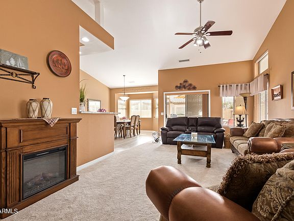 5th image of 1587 E MANOR Drive