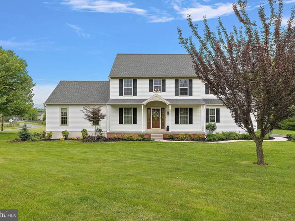 101 Hi View Dr, Nottingham, PA 19362