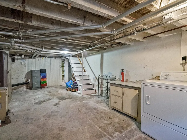 2341 S Woodstock St — Photo 17