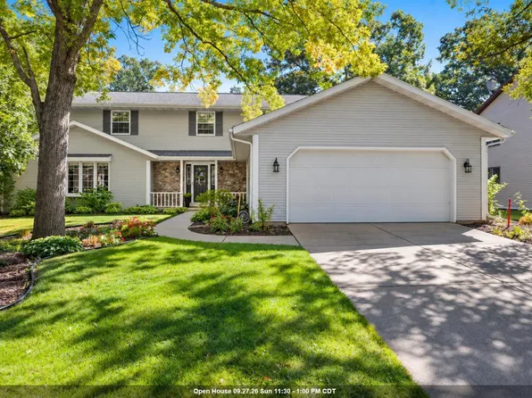 425 E Fox Run Cir, Green Bay, WI 54302