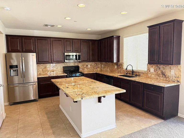9237 W Coolbrook Ave — Photo 45