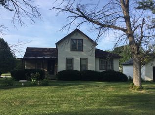 401 E Henry St, Cambridge, IL 61238