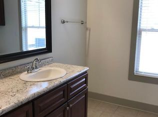 379 E Garrard Rd, Starkville, MS 39759