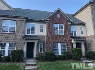 9814 Castain Dr, Raleigh, NC 27617