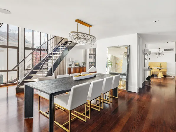 300 West 14th Street image 1 of 7