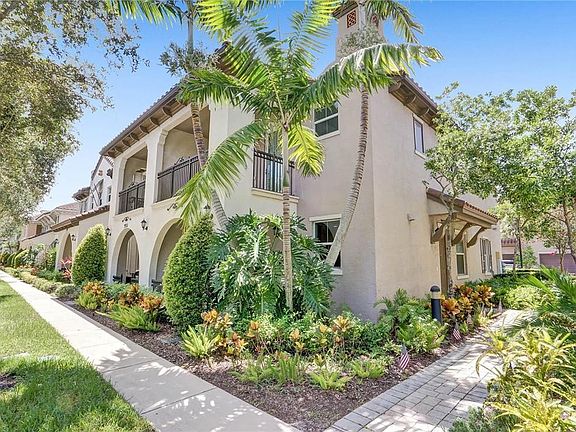 2nd image of 2933 Cascada Isles Way #2933