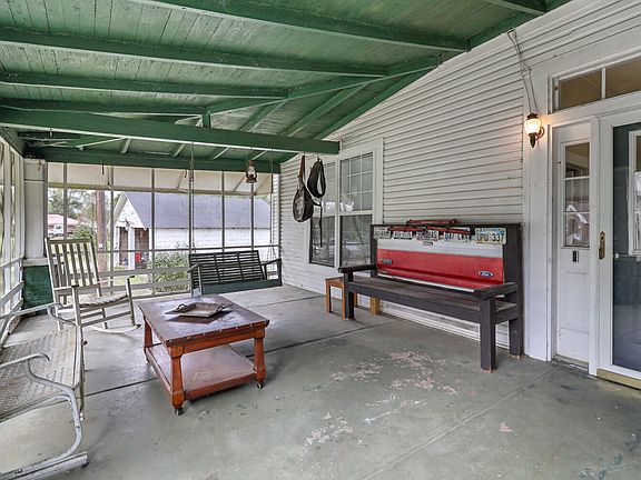 Beautiful Covered Front Porch