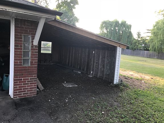 3rd image of 21835 Bon Brae St