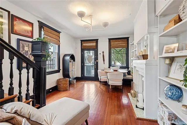 3 bed, 1.5 bath, 1430 sqft, $1,800 — Photo 4