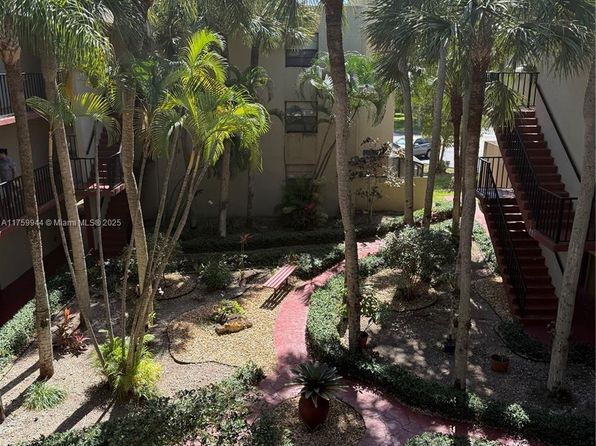 10845 SW 112th Ave APT 312, Miami, FL 33176