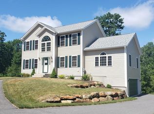 8 Lafayette Rd, Templeton, MA 01468