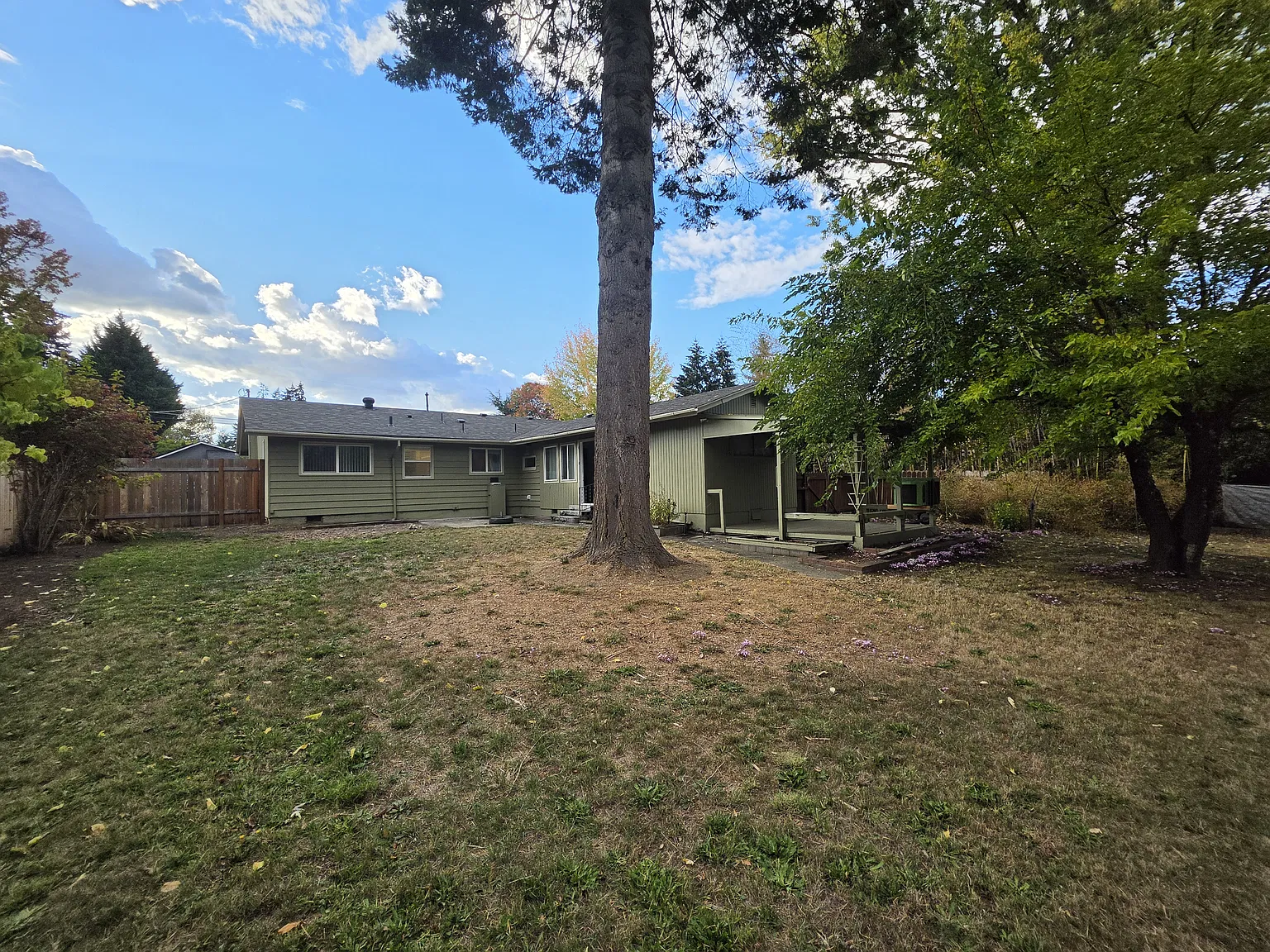 3 bed, 1235 sqft, $2,700 — Photo 2