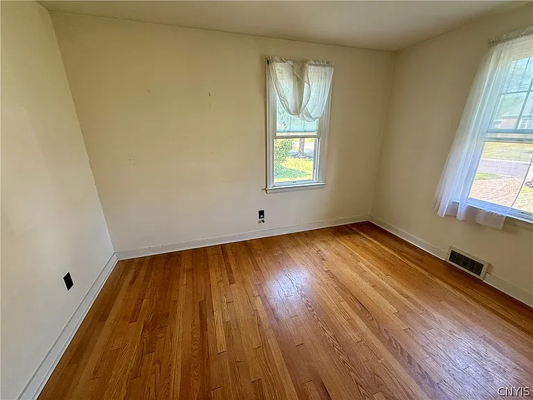 116 Chestnut Hill Dr — Photo 6