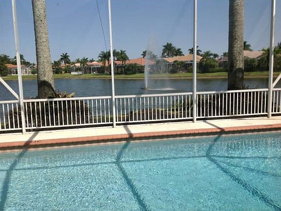 Screened in Pool and Pati