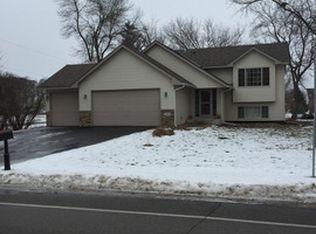 465 Labore Rd, Little Canada, MN 55117