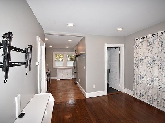 2nd image of 149 Revere St #1R