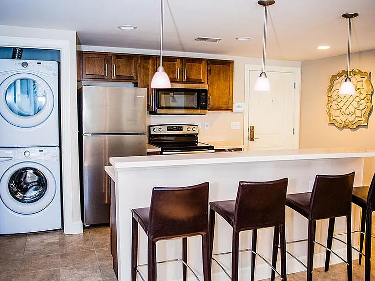 Bauer Farms Apartments & Townhomes — Photo 11