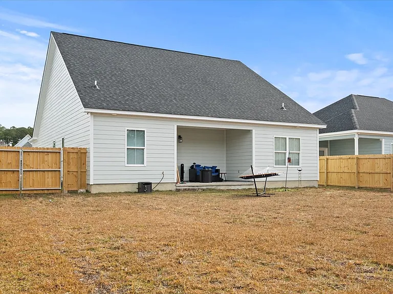 451 Clark Branch Rd — Photo 2