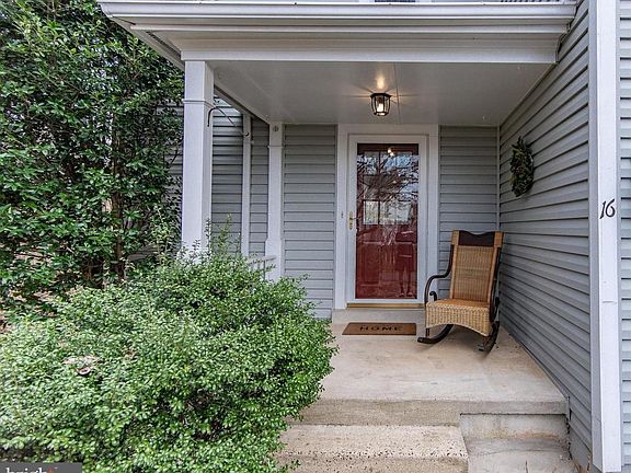 3rd image of 16 Glengyle Ln