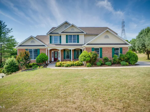 1009 Wandering Dr, Kingsport, TN 37660