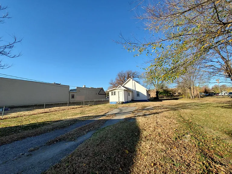 1228 SW Lane St — Photo 14