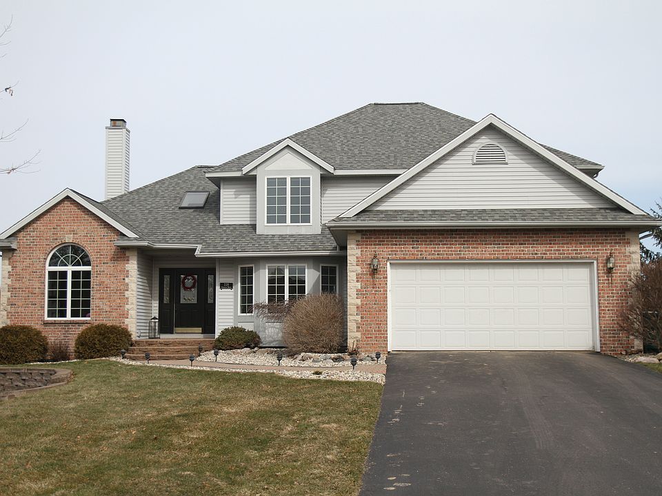 1st image of 228 Lynwood Dr