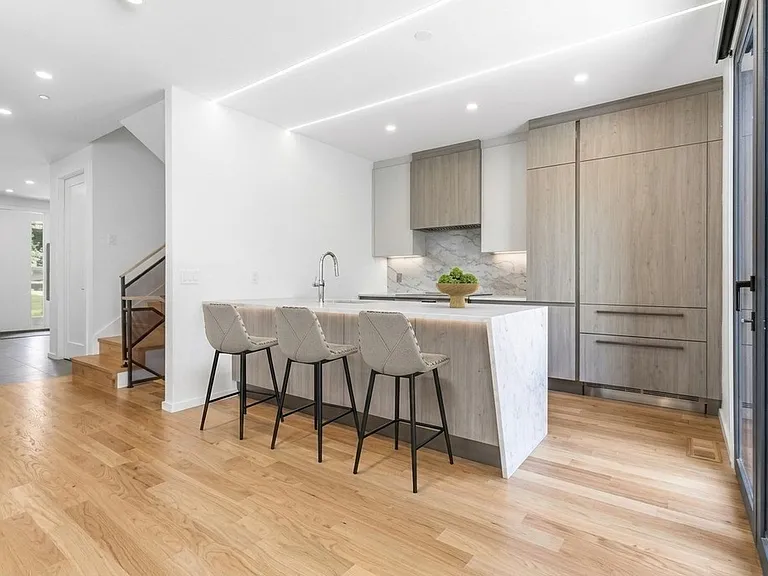 7 Algonquin Rd #1 — Photo 3