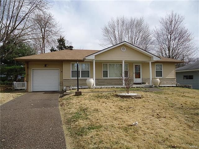 1st image of 24 Buckley Meadows Dr