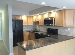 1100 Crystal Lake Dr, Virginia Beach, VA 23451