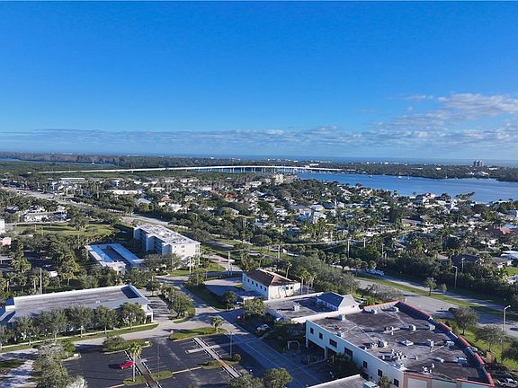 5th image of 2333 Indian River Blvd APT 501