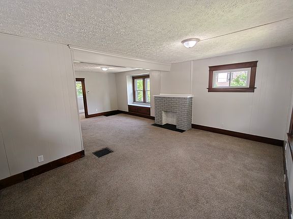 3rd image of 228 McGowan St