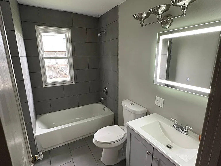 69 Burlington Ave #2 — Photo 3